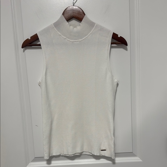 Tahari women’s white rib-knit sweater turtleneck tank size large - Picture 1 of 4
